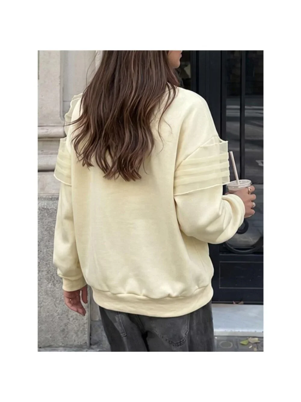 Bow Round Neck Long Sleeve Sweatshirt